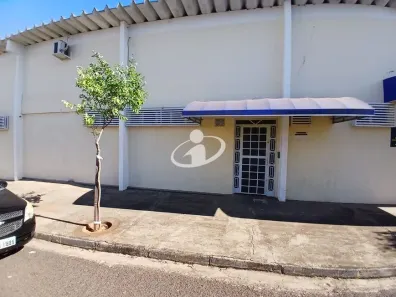 Sala Comercial para alugar, 135m² no Brasil, Uberlândia