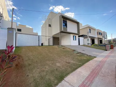 Sobrado com 4 Quartos para alugar, 181m² no Jardins Marselha, Aparecida de Goiânia