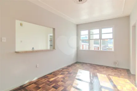 Apartamento com 2 Quartos para alugar, 40m² no Azenha, Porto Alegre