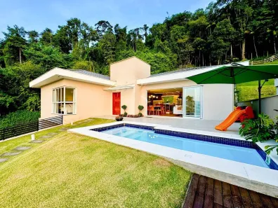 Casa com 3 Quartos à venda, 181m² no Barra do Rio Cerro, Jaraguá do Sul