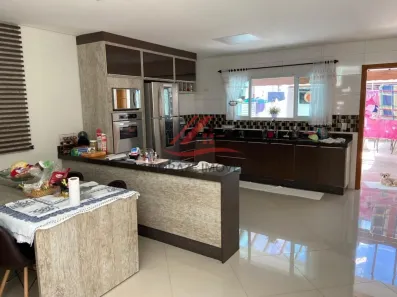 Sobrado com 4 Quartos à venda, 190m² no Vila Guiomar, Santo André
