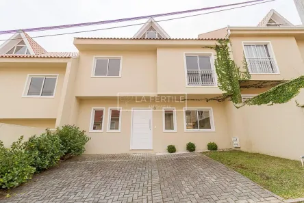 Sobrado com 3 Quartos à venda, 125m² no Barreirinha, Curitiba
