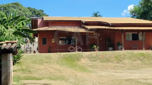 Fazenda/Sítio com 4 Quartos à venda, 297m² no Núcleo Urbano Parque Ana Helena, Jaguariúna
