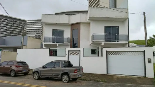Casa com 3 Quartos à venda, 140m² no Lagoa, Macaé