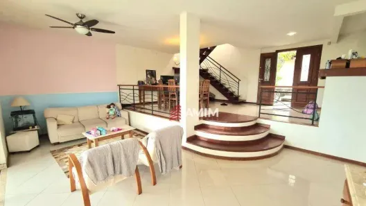 Casa de Condomínio com 3 Quartos à venda, 260m² no Itaipu, Niterói