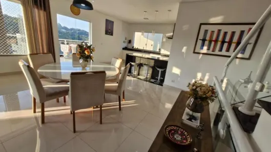 Casa de Condomínio com 4 Quartos à venda, 379m² no Jardim do Golf I, Jandira
