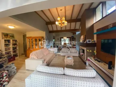 Casa com 3 Quartos à venda, 180m² no Ipê Amarelo, Gramado