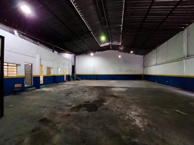 Galpão/Depósito/Armazém para alugar, 400m² no Gameleira, Belo Horizonte