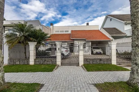 Casa com 3 Quartos à venda, 220m² no Santa Felicidade, Curitiba