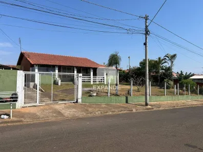 Fazenda/Sítio com 2 Quartos à venda, 300m² no Park Residencial Convívio, Botucatu