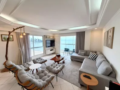 Apartamento com 3 Quartos para alugar, 180m² no Centro, Balneário Camboriú