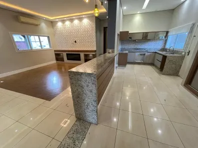 Casa com 4 Quartos para alugar, 380m² no Parque Taquaral, Campinas