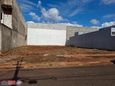 Lote/Terreno à venda, 400m² no Jardim Oriental, Maringá