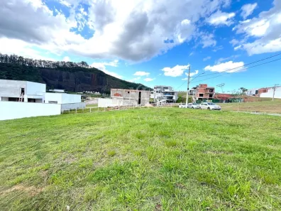 Lote/Terreno à venda, 620m² no Salvaterra, Juiz de Fora