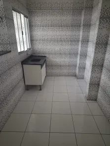 Casa com 1 Quarto para alugar, 15m² no Metalúrgicos, Osasco