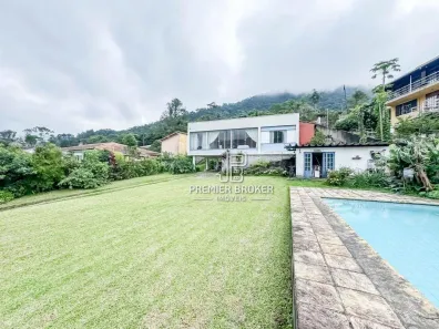 Casa com 3 Quartos à venda, 160m² no Carlos Guinle, Teresópolis