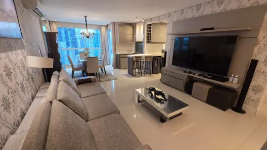 Apartamento com 3 Quartos para alugar, 140m² no Centro, Balneário Camboriú