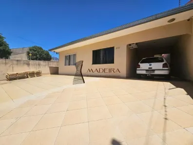 Casa com 3 Quartos à venda, 252m² no Vila Morangueira, Maringá