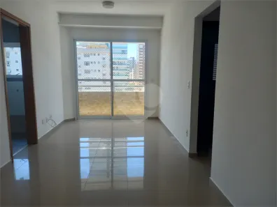 Apartamento com 2 Quartos para alugar, 58m² no José Menino, Santos