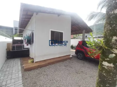 Casa com 4 Quartos à venda, 130m² no Jardim do Sol, Caraguatatuba