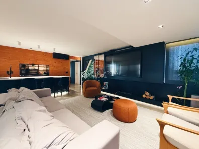 Apartamento com 3 Quartos para alugar, 136m² no Jardim Itu, Porto Alegre