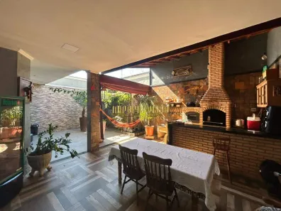 Casa com 4 Quartos à venda, 202m² no Jardim Quaresmeira, Suzano
