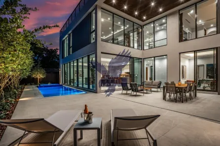 Sobrado com 4 Quartos à venda, 461m² no Cambuí, Campinas