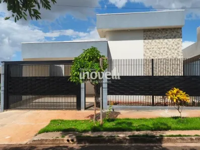 Casa com 3 Quartos à venda, 130m² no Jardim Pilar, Maringá