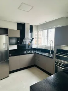 Apartamento com 4 Quartos para alugar, 193m² no Centro, Balneário Camboriú