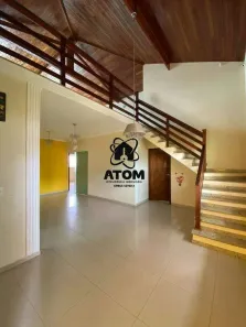 Imóvel Comercial com 3 Quartos para alugar, 300m² no Chácara Guizard, Taubaté