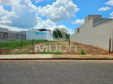 Lote/Terreno com 1 Quarto à venda, 408m² no Jardim Karaíba, Uberlândia