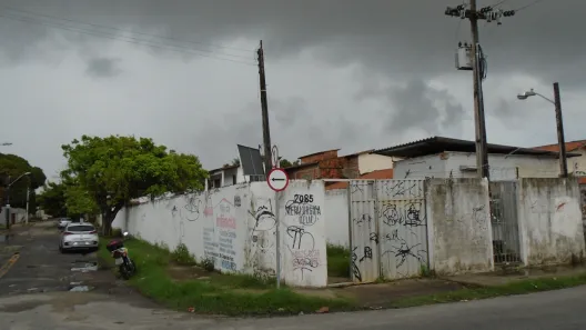 Imóvel Comercial para alugar, 580m² no Cidade dos Funcionários, Fortaleza