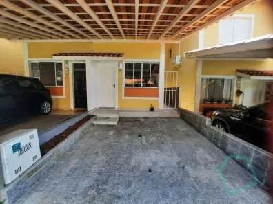 Casa de Condomínio com 2 Quartos à venda, 70m² no Granja Viana, Cotia