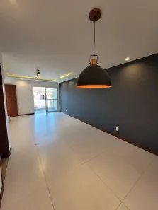 Apartamento com 3 Quartos para alugar, 141m² no Riviera Fluminense, Macaé