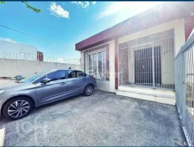 Casa com 2 Quartos à venda, 322m² no Nonoai, Porto Alegre
