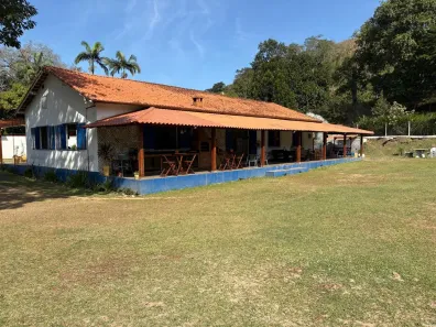 Fazenda/Sítio com 5 Quartos à venda, 528m² no Fazenda da Grama, Rio Claro