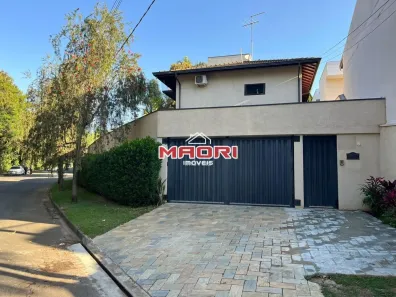 Sobrado com 3 Quartos à venda, 333m² no Parque Nova Suíça, Valinhos