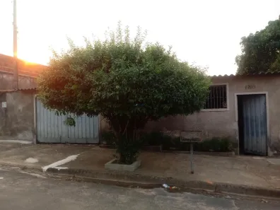 Casa com 3 Quartos à venda, 250m² no Loteamento Social Antenor Garcia, São Carlos
