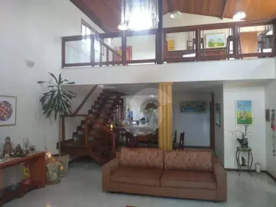 Casa de Condomínio com 4 Quartos à venda, 320m² no Centro, Maricá
