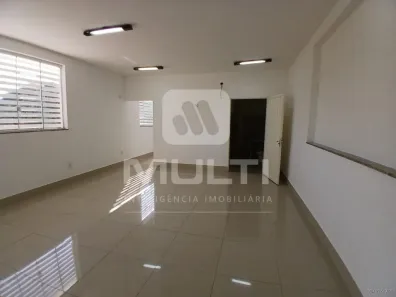 Casa com 1 Quarto à venda, 344m² no Daniel Fonseca, Uberlândia
