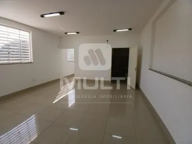Galpão/Depósito/Armazém com 1 Quarto à venda, 344m² no Daniel Fonseca, Uberlândia