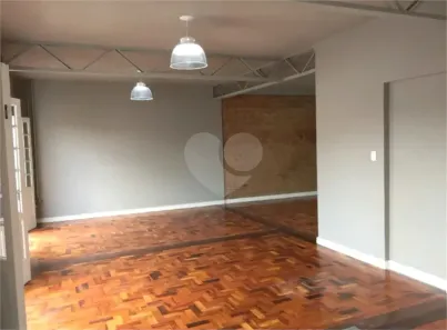 Sala Comercial para alugar, 132m² no Pinheiros, São Paulo