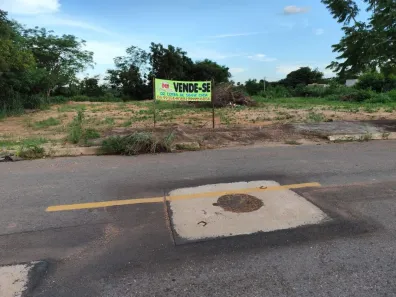 Lote/Terreno à venda, 560m² no Jardim Universitário, Cuiabá