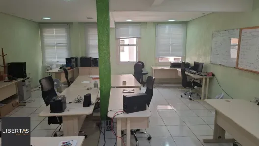 Sala Comercial à venda, 77m² no Centro Histórico, Porto Alegre