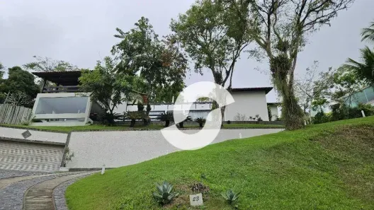 Casa de Condomínio com 5 Quartos à venda, 870m² no Piratininga, Niterói