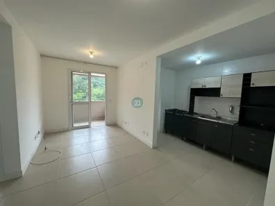 Apartamento com 2 Quartos para alugar, 70m² no Itacorubi, Florianópolis