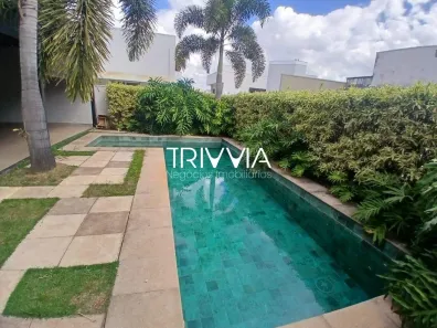 Casa de Condomínio com 4 Quartos à venda, 290m² no Aclimação, Uberlândia