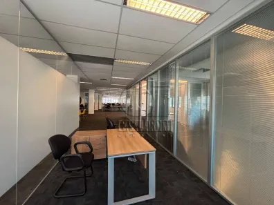 Sala Comercial para alugar, 760m² no Alphaville Industrial, Barueri