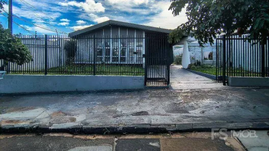 Casa com 3 Quartos para alugar, 172m² no Caravelle, Londrina