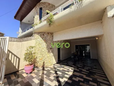 Casa com 3 Quartos à venda, 198m² no Jardim Europa I, Santa Bárbara D'Oeste